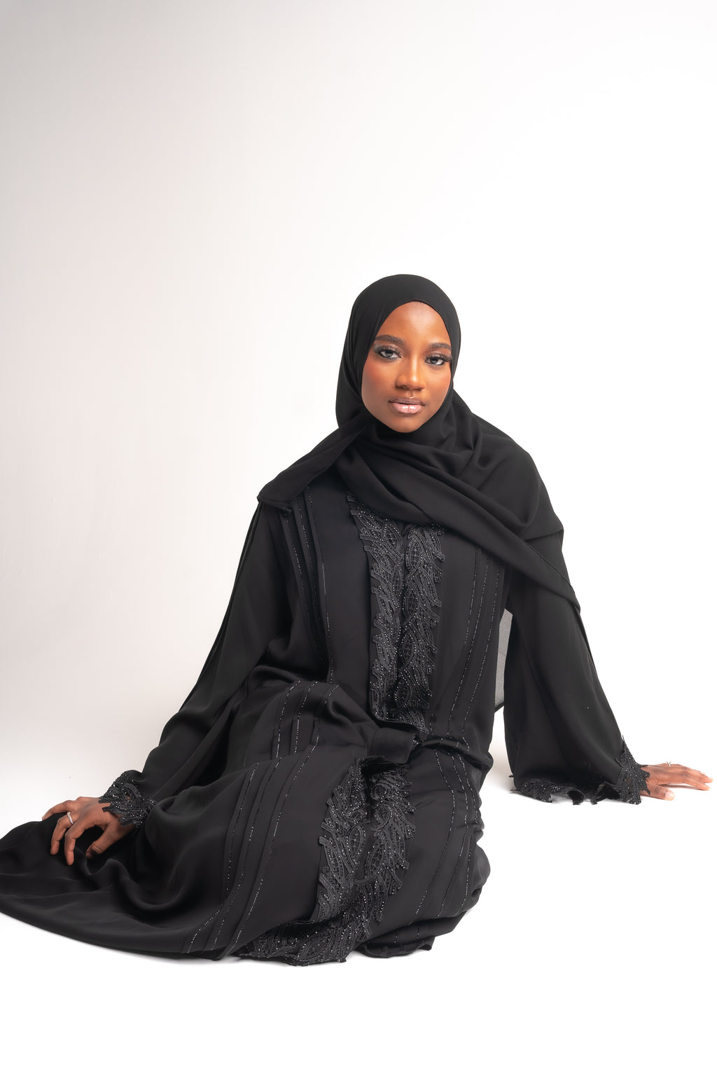 Noor Abaya