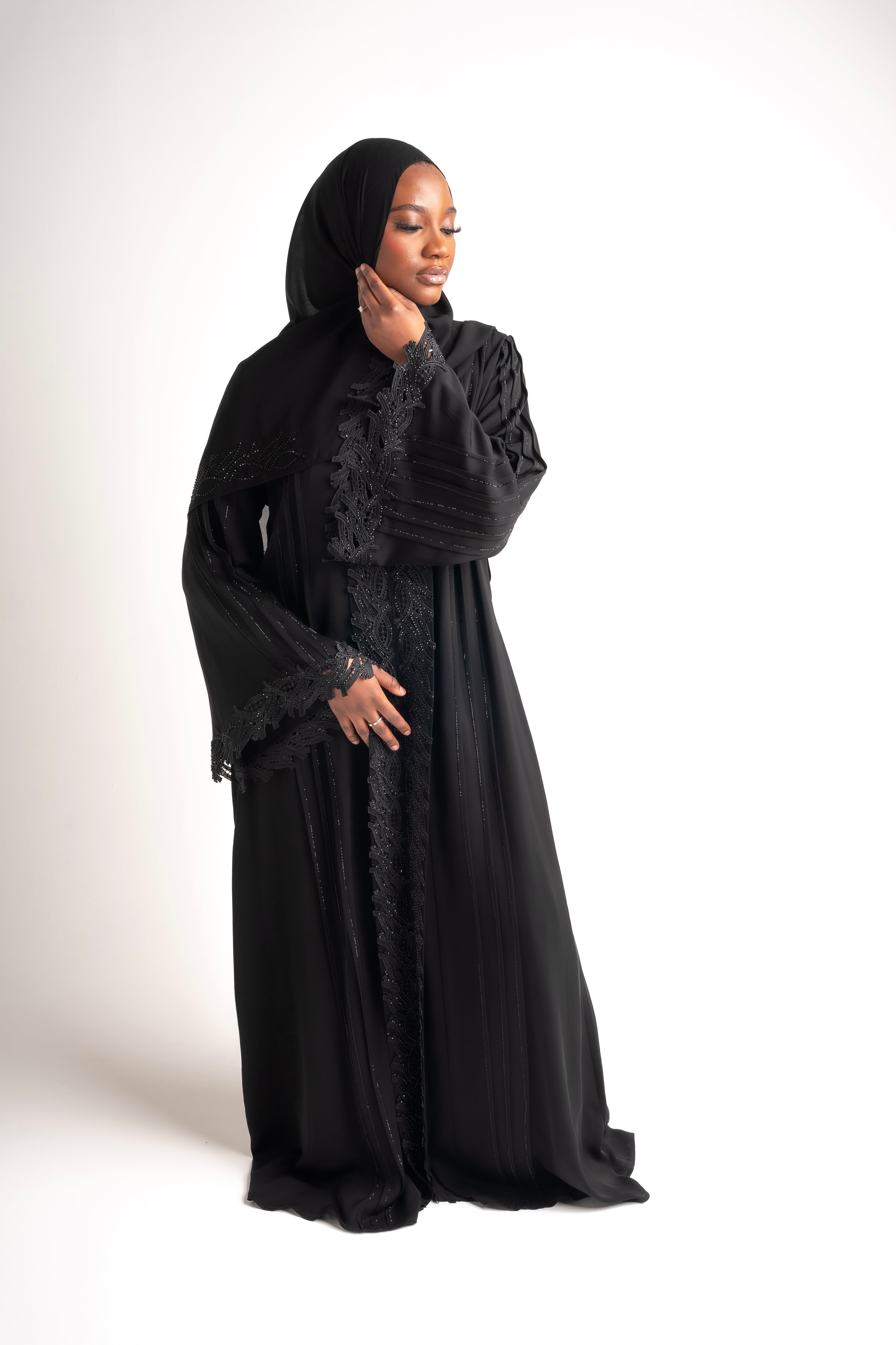 Noor Abaya